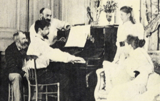 claude debussy au piano dans la propriété d'Ernest Chausson à Luzancy