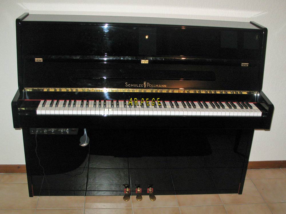 Piano Schulze-Pollman, 113 E - Moderno Notturno. Silencieux. Made in Bolzano, italie