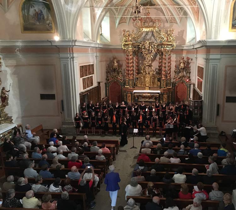 Choeur du Camp chantant 2019 en concert à Saint Nicolas la Chapelle, Val d'Arly
