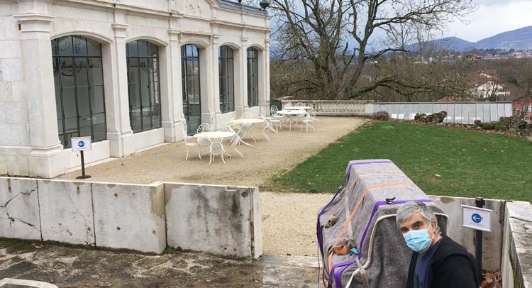 Transport piano pour concert à l'Orangerie du Château de Voltaire