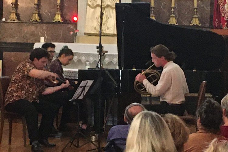 brahms_trio_pour_cor_hippolyte_de_villele_violon_antonin_corsel_piano_aude_liesse_michel_montmin_talloires_bestivités_2023