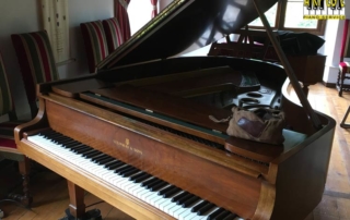 Modifier piano_steinway_grand_o_tufts_university_european_center