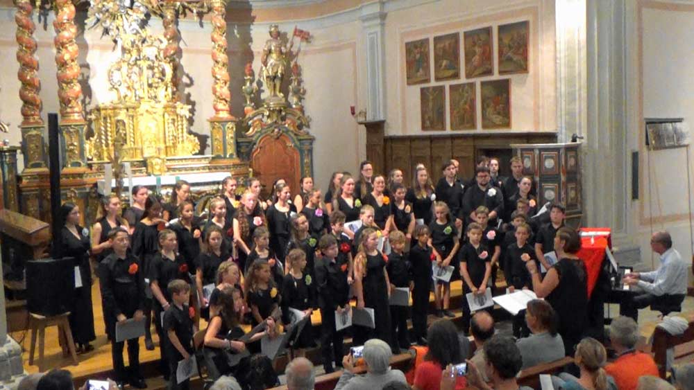 choeur-camp_chantant_2025_concert_st_nicolas_chapelle_vincent_coiffet_piano_charlotte_legrans_direction_s