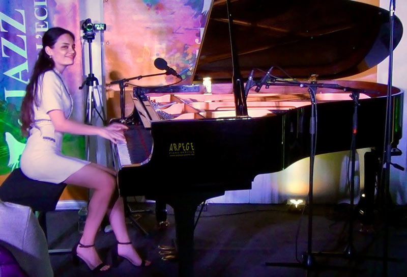 ladyva_piano_orangerie_voltaire_ferney