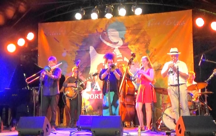 simone_daclon_piano_danilo_moccia_trombone_davide_brillante_guitare_ashlin_parker_trompette_roberto_piccolo_contrebasse_noemie_millet_tr_adriano_bassanini_tr_massimo_caracca_batterie_alfredo_ferrario_clarinette