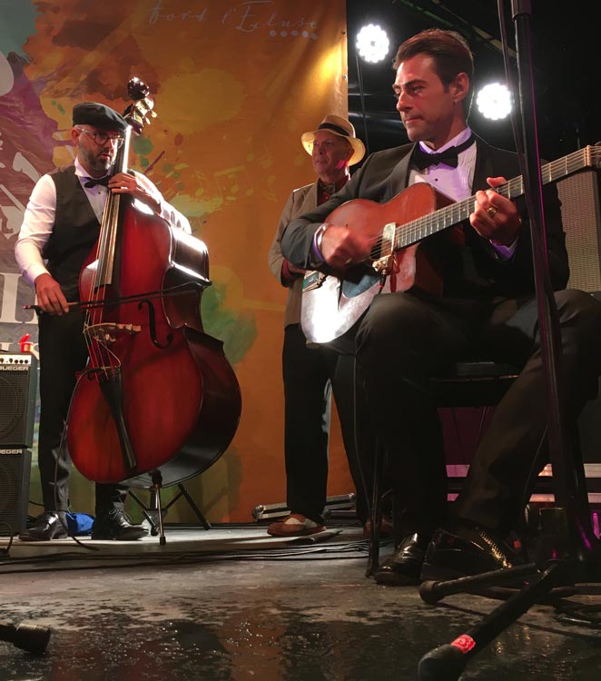 Simone Magliozzi, guitare ; Maurizio Congiu, contrebasse