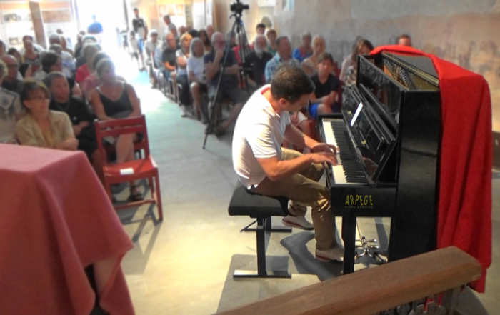 Festival de Musique de la Correrie, à Aillon le jeune, le14 juillet 2026, Xavier Colin interprète au piano, ses compositions.